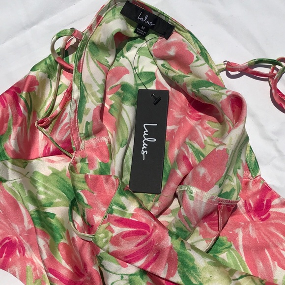 Lulus floral print cowl tank-medium-NWT - Picture 6 of 10